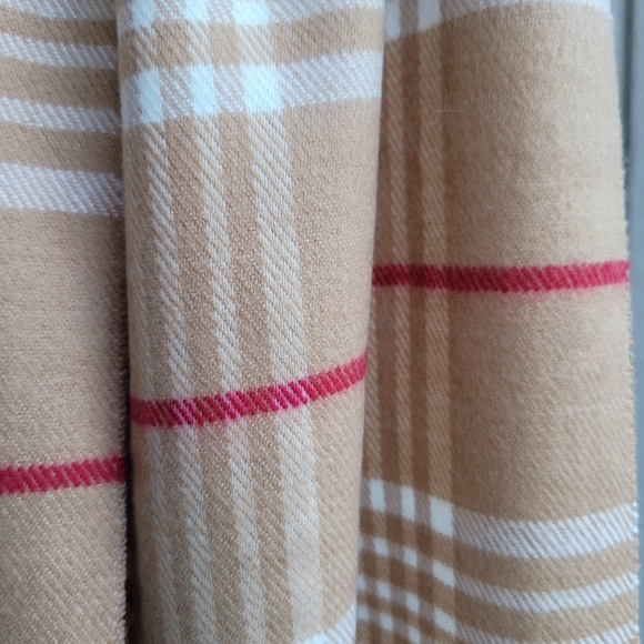 Soft Plaid Fringe Scarf Tan Red White Winter - Picture 9 of 10